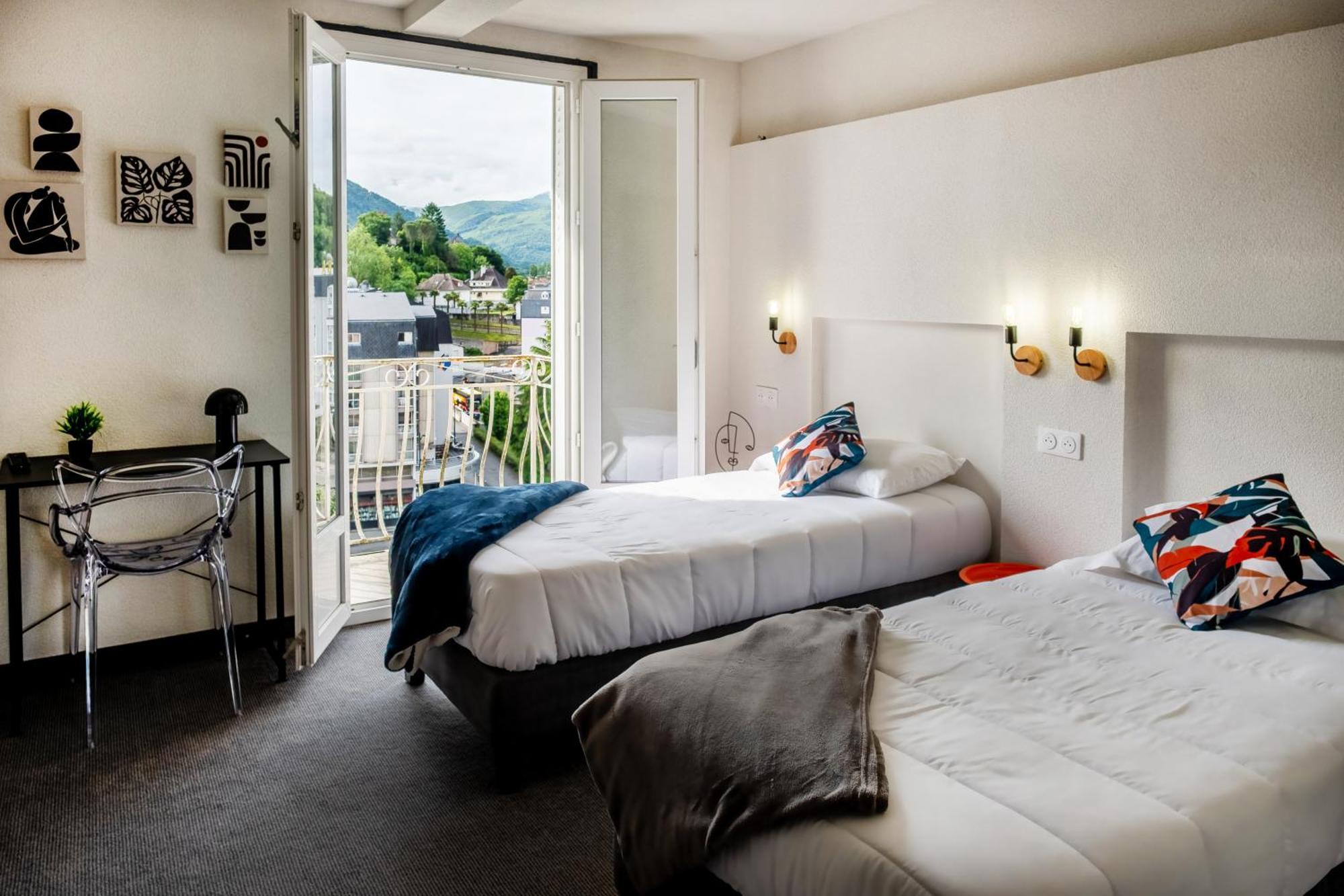 Twin Room,1679630820:JPEG